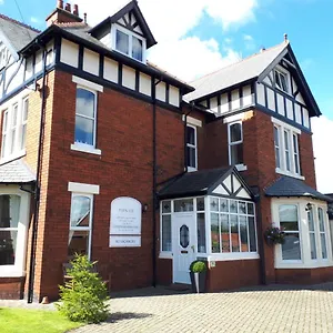 Fern Lee **** Carlisle (Cumbria)